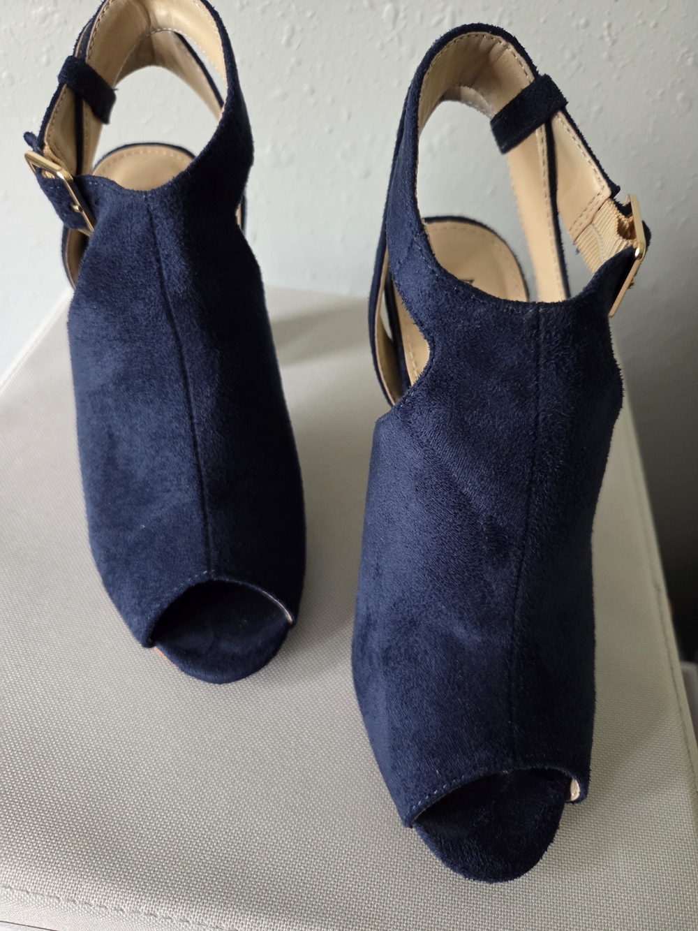 Peep-Toe Suede Slingback Heels in Navy